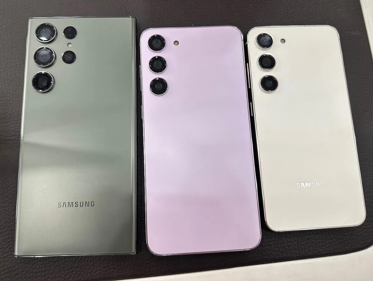Galaxy S23 series from the back, with the S23+ in the middle