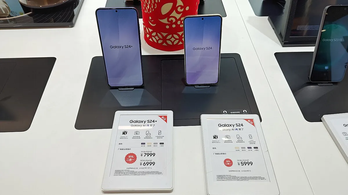 Galaxy S24 and S24+ on a store display